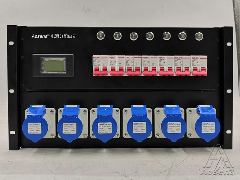 8U機(jī)架式63A德力西配電單元6路工業(yè)插座輸出